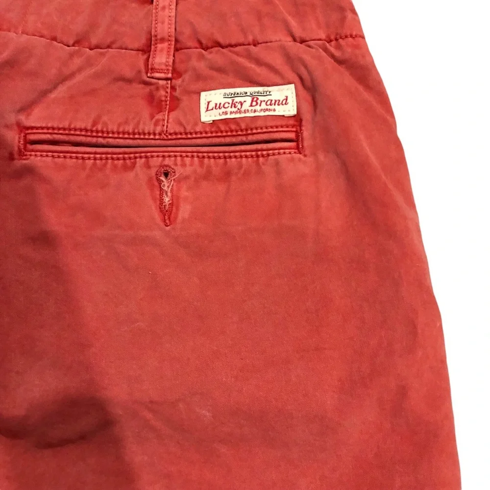 Men's Lucky Brand Red Cotton Faded Wood Grain‎ Button Cargo  Size 31